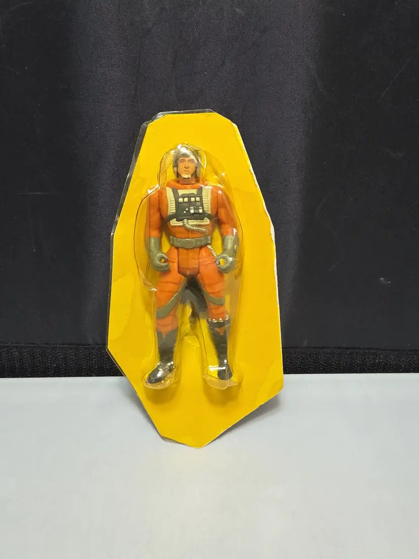 Kenner - Wedge Antilles X-Wing Pilot Star Wars Figure Sealed (MM)