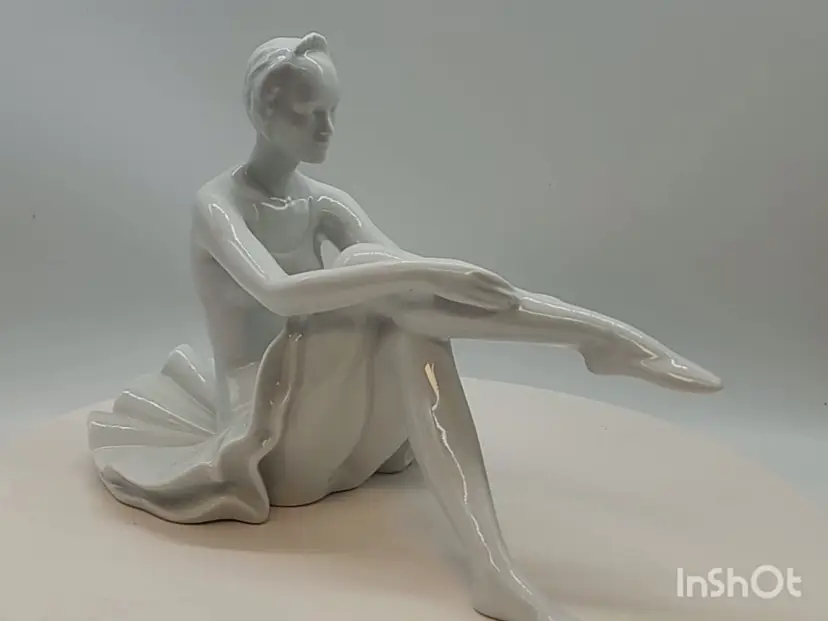 Large Vintage ROYAL DUX  Czechoslovakia Porcelain Ballerina Figurine Seated