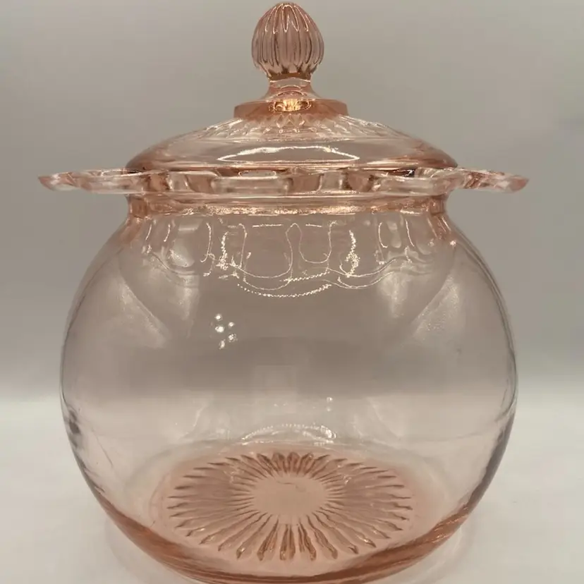 7 1/4” Tall x 6” Diameter Vintage Lace Edge Pink Depression Glass Biscuit/Cookie Jar