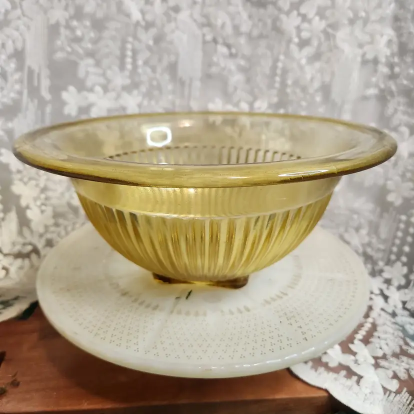 Amber glass bowl