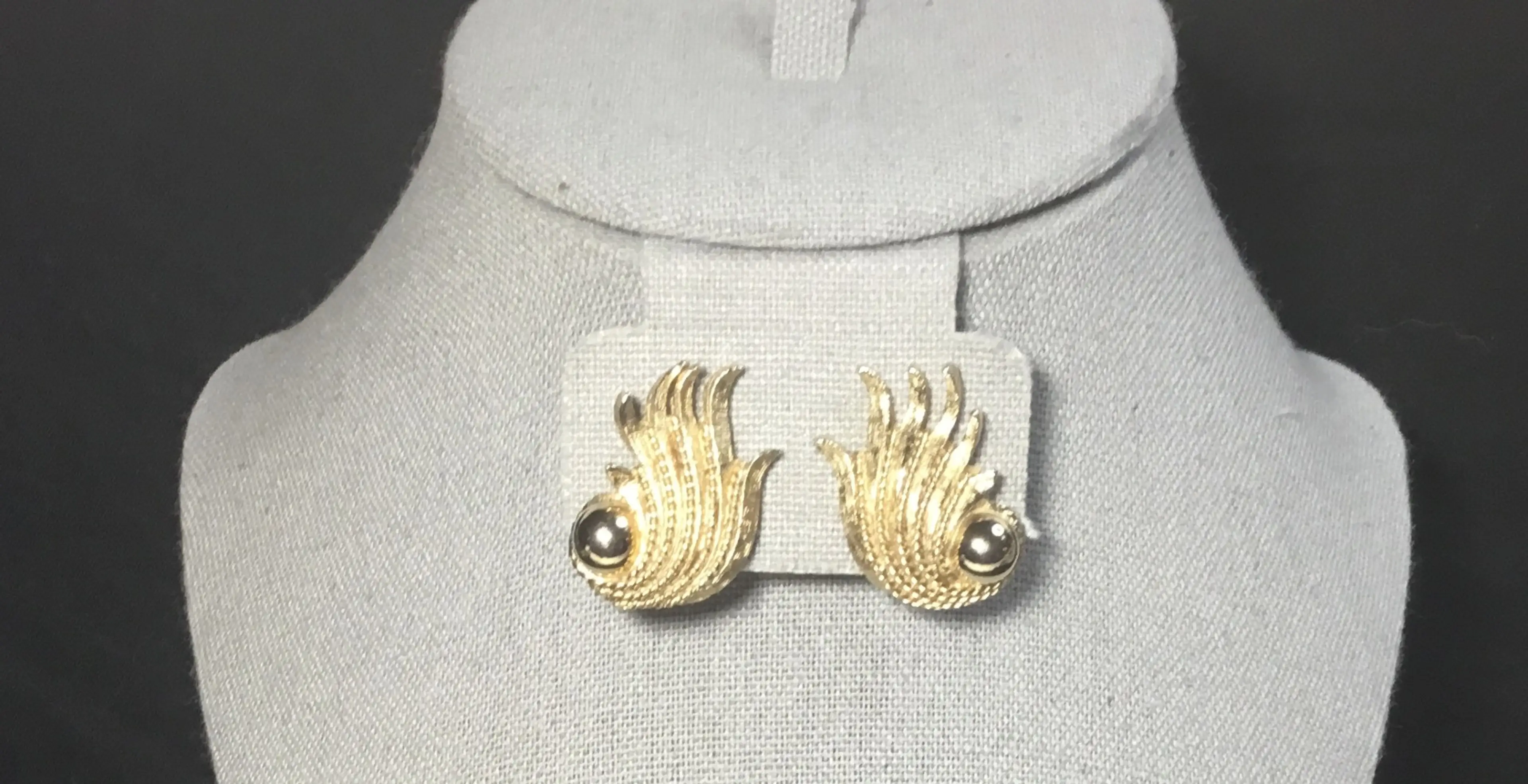 Image 4 of 4