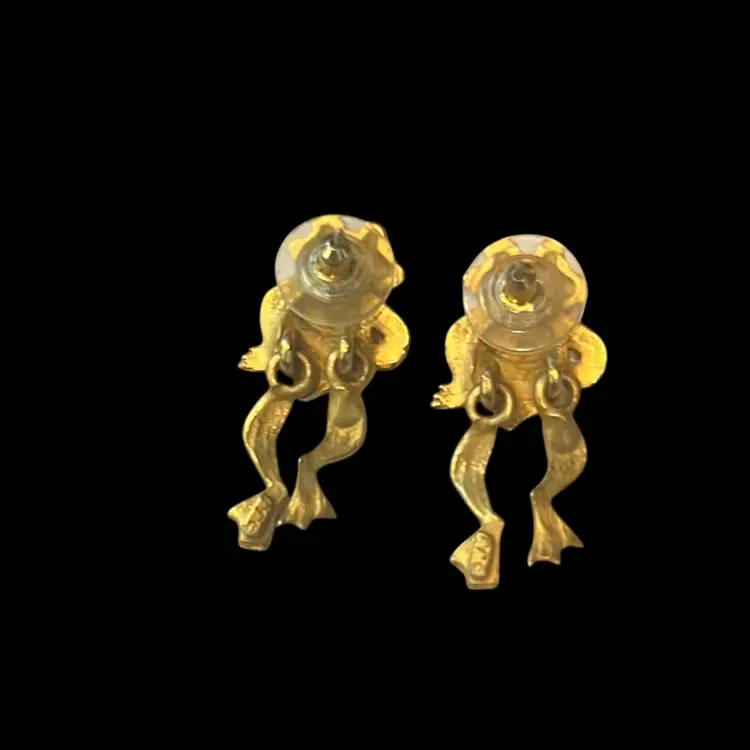 FROG EARRINGS Gold Tone Articulated Dangling Legs by “JJ” Jonette Jewelry COSTUME JEWELRY