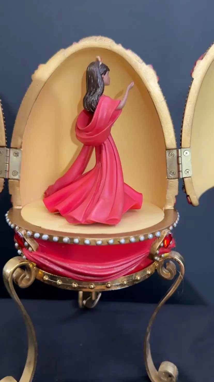 #1374 2001, Avon Barbie, Count Of Rubies, Musical Egg, Mattel, Resin, Rhinestone, Rotates, Please, Spins