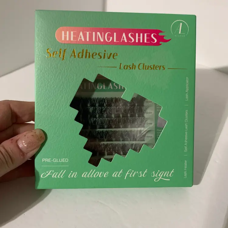 Self Adhesive Lash Clusters