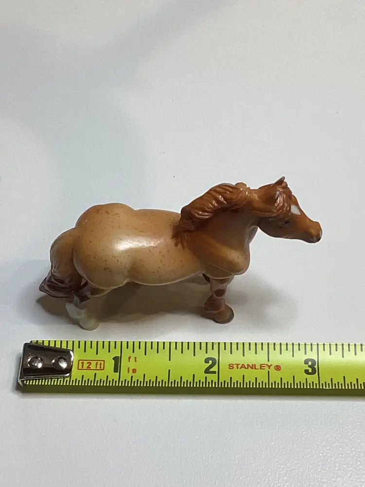 Retired Breyer Horse Stablemate #5411 From Pony Care Set Red Roan Highland G3