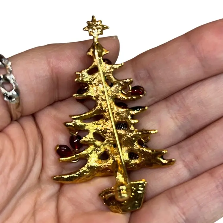 Vintage Avon Christmas Tree Dangle Brooch 2.25”