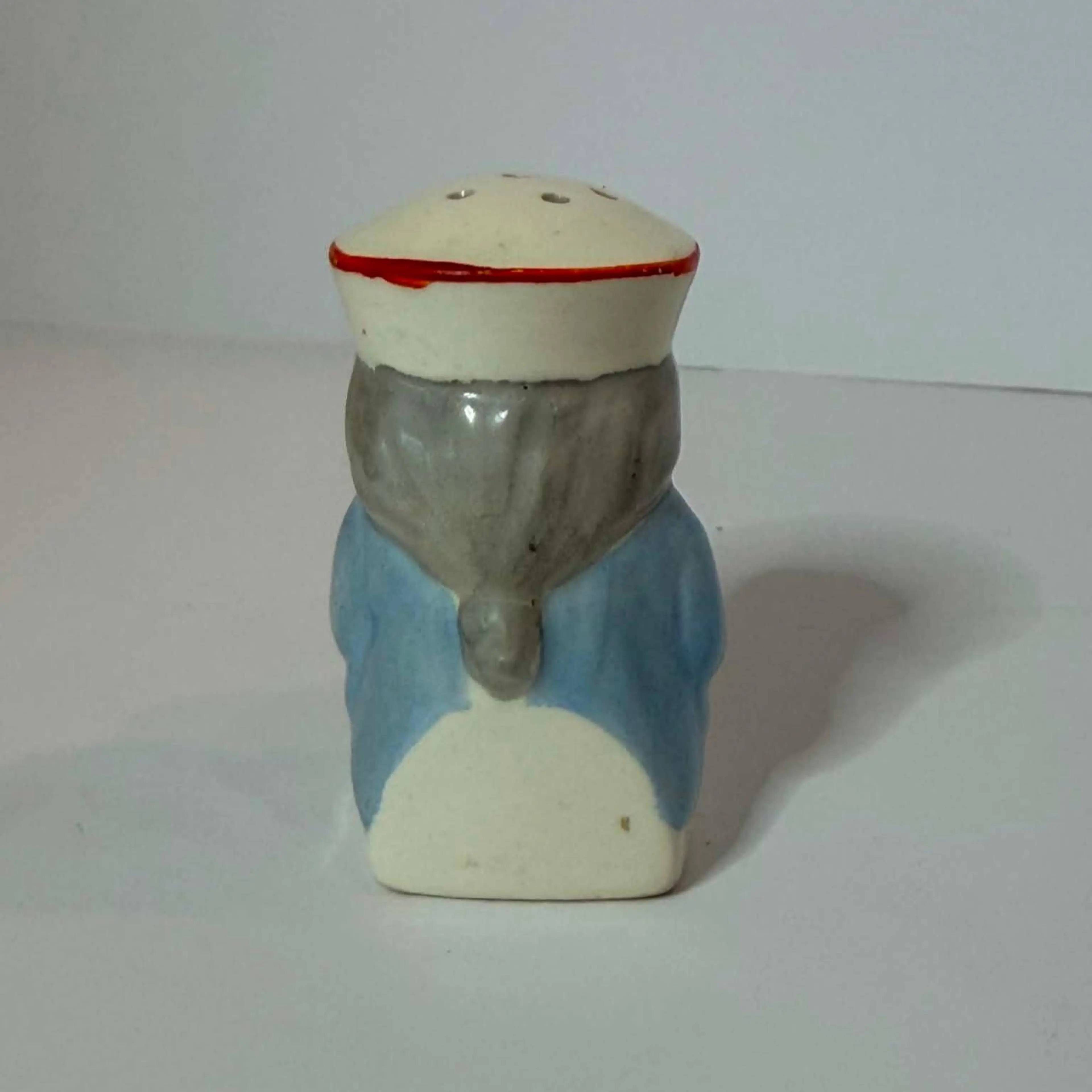 Image 2 of 7