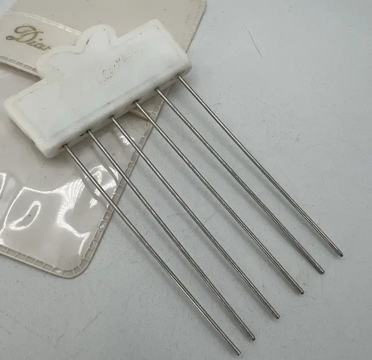 Vintage Diane Hair Lift Metal Pick White 3" Plastic Sleeve