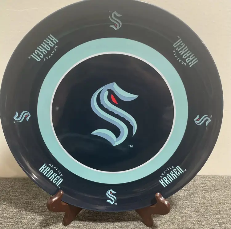Seattle Kraken Dinner Plates 11” Ceramic Set Of 2 NHL Ice Hockey Official