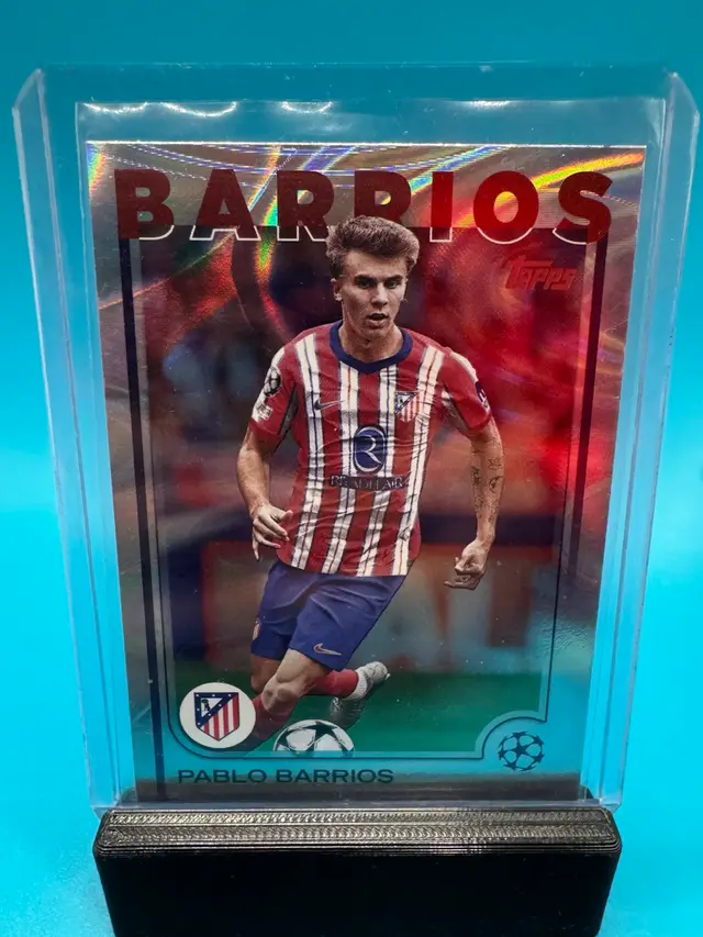 Pablo Barrios Topps UEFA Rain Drops Parallel Atletico Madrid