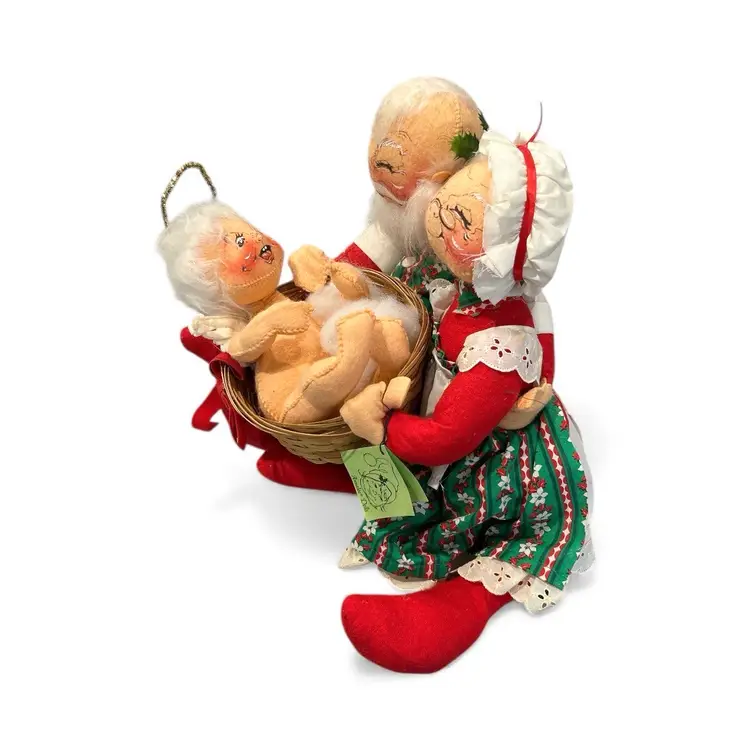 Vintage Annalee Santa And Mrs Claus And Baby Angel Figurine