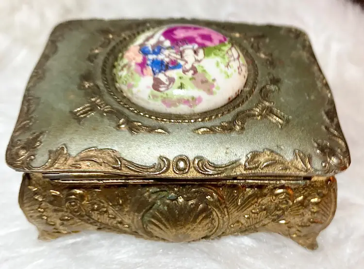 Trinket Box Floral Cameo & Silver Lined Vintage Japan Pill Box