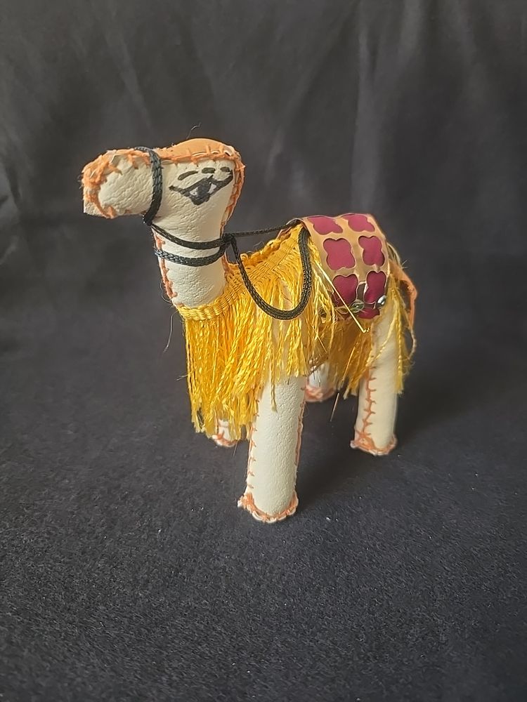 Vintage Handmade Camel Figurine – Leatherette & Fabric with Tassel Saddle – 6″