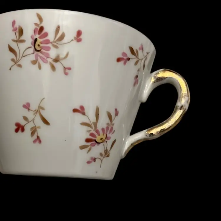 Charming Pink Floral Teacup With Snack Plate