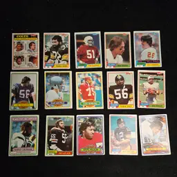 #21 Topps Football Cards Lot 15 80/81