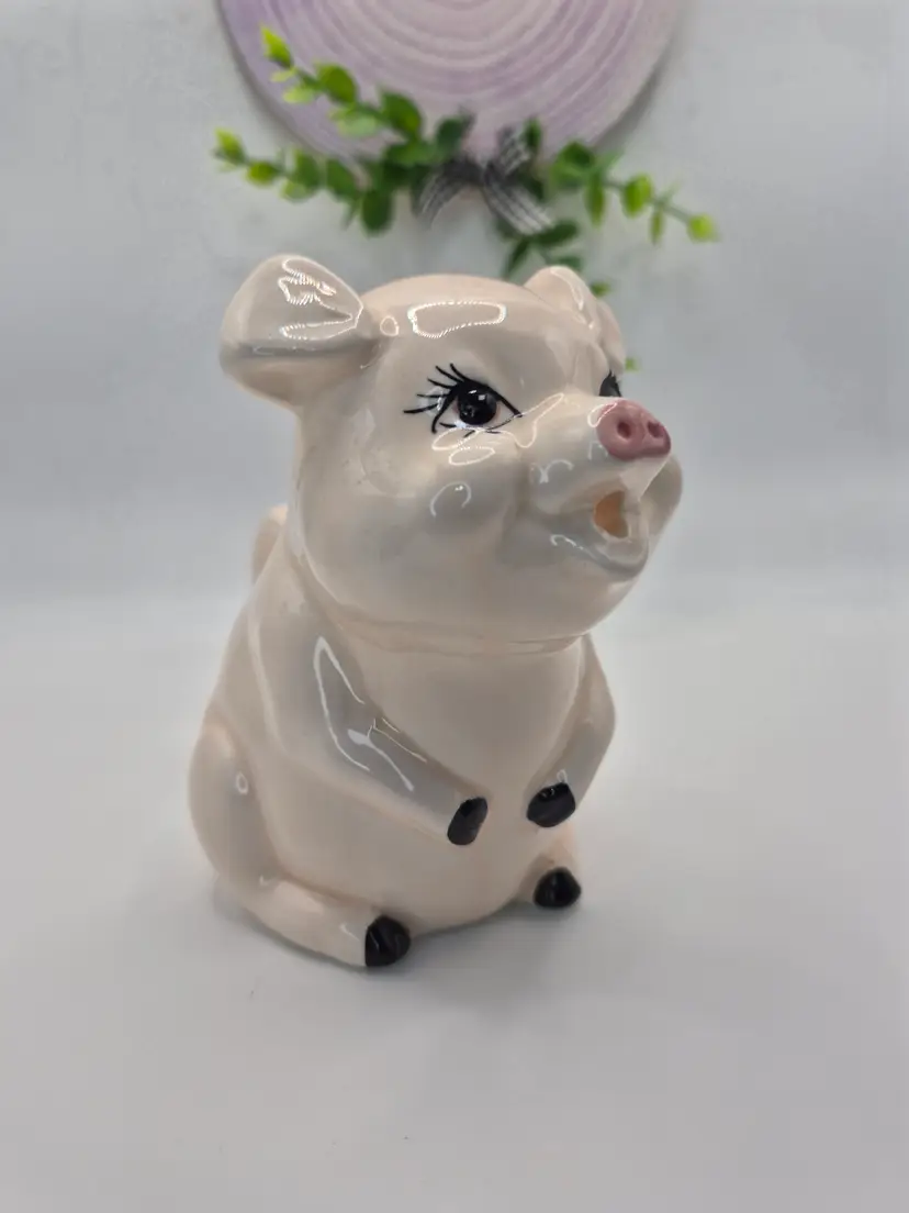 Ceramic Happy Smiley Pink Piggie Pitcher Creamer 4" tall
