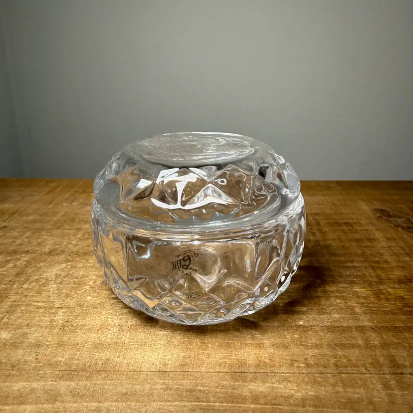 Studio Silversmiths Crystal Round Trinket Box with Lid