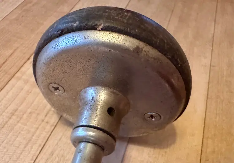 Stanley-made 10" brace, two-jaw chuck, excellent condition.