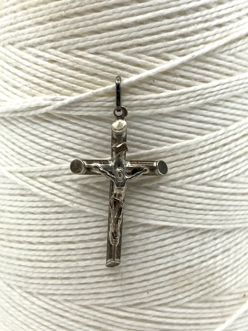Vintage Silver Cross Pendant Rosary Charm Jesus Crucifix Religion Catholic 