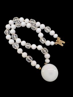Vintage Milk Glass Hand Knotted Faceted Clear Glass Beads Bracelet #G-10