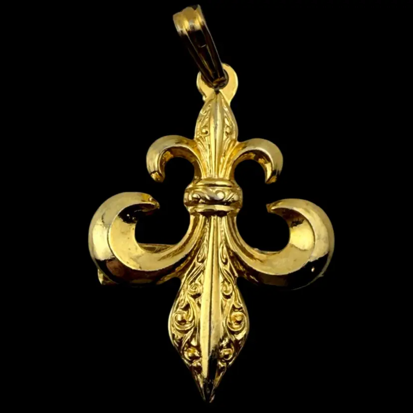 Fleur-de-lis Gold Tone Pendant 1.5"