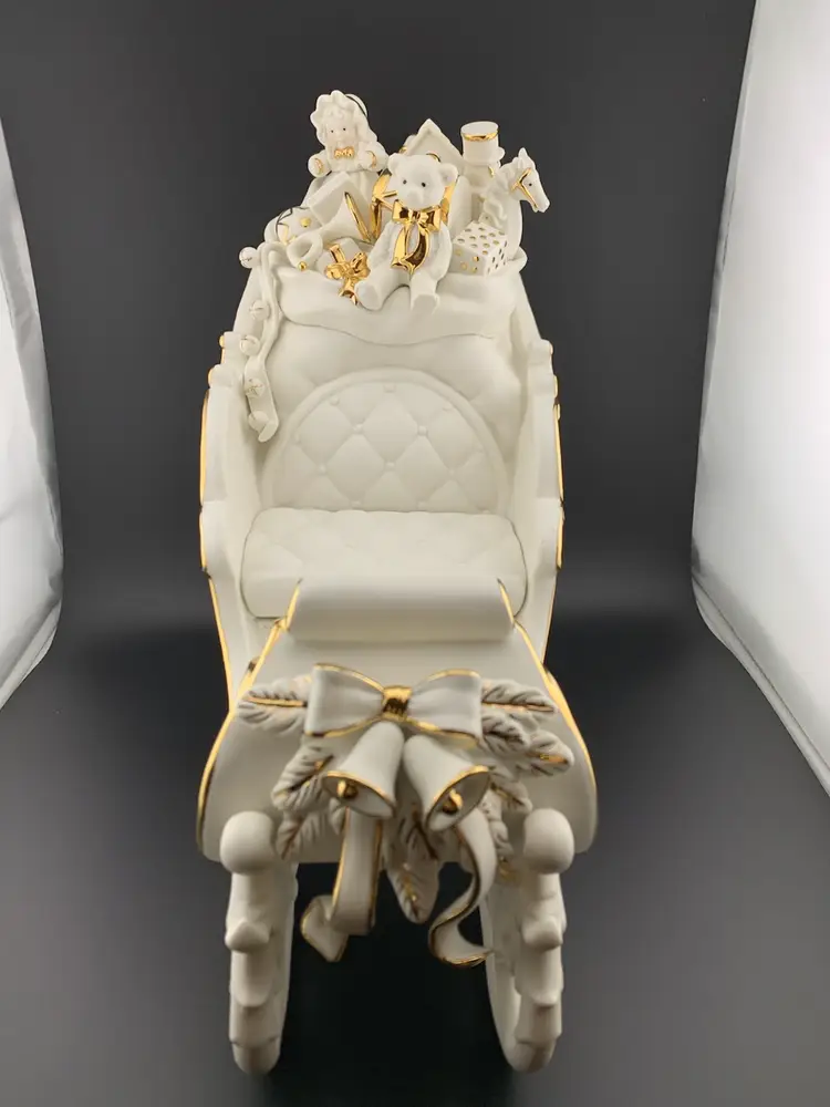 2000 Grandeur Noel Collector’s Porcelain Sleigh