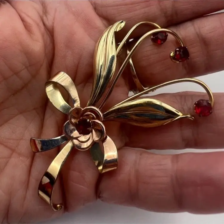 Harry Iskin Vintage Gold Filled Brooch