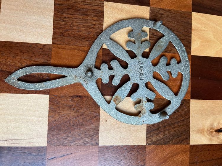 Vintage Brass Three Footed Trivet Pot Holder Flower Snowflake Made In Japan