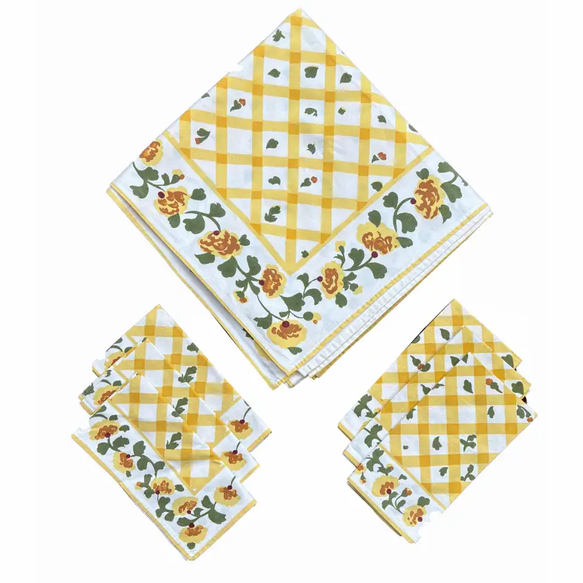 Yellow Floral Tablecloth 6 Napkins Set 50s Granny Core Cottage Picnic Easter Vintage