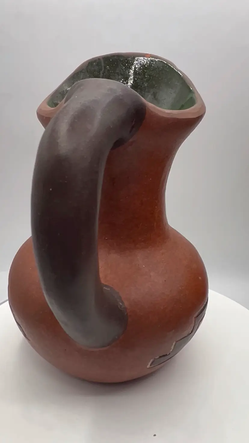 LEOPOLDO DE MEXICO RED CLAY PITCHER
