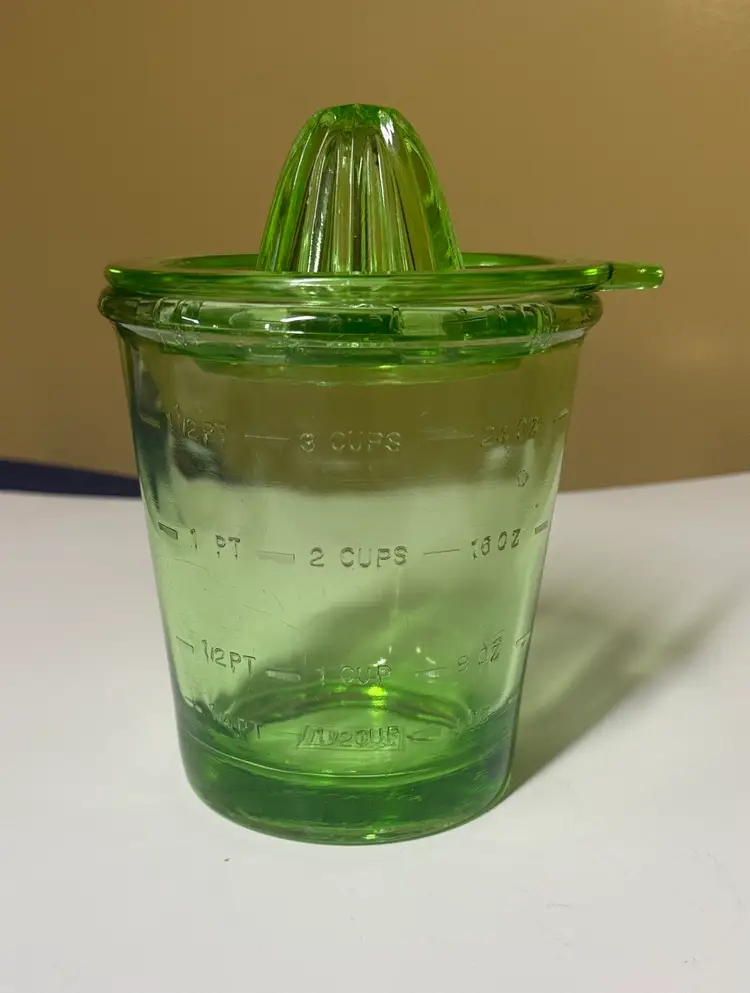 D & B Uranium Glass Juicer with 4 cup Measuring Cup Depression Glass Vintage