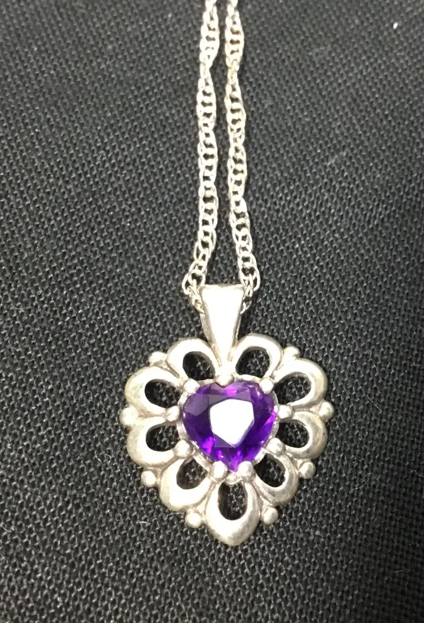 Necklace, sterling heart w/ amethyst pendant, sterling chain, 3.04 grams