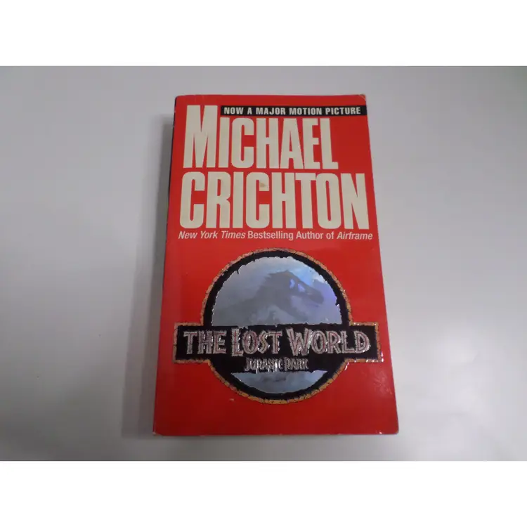 The Lost World by Michael Crichton - Paperback