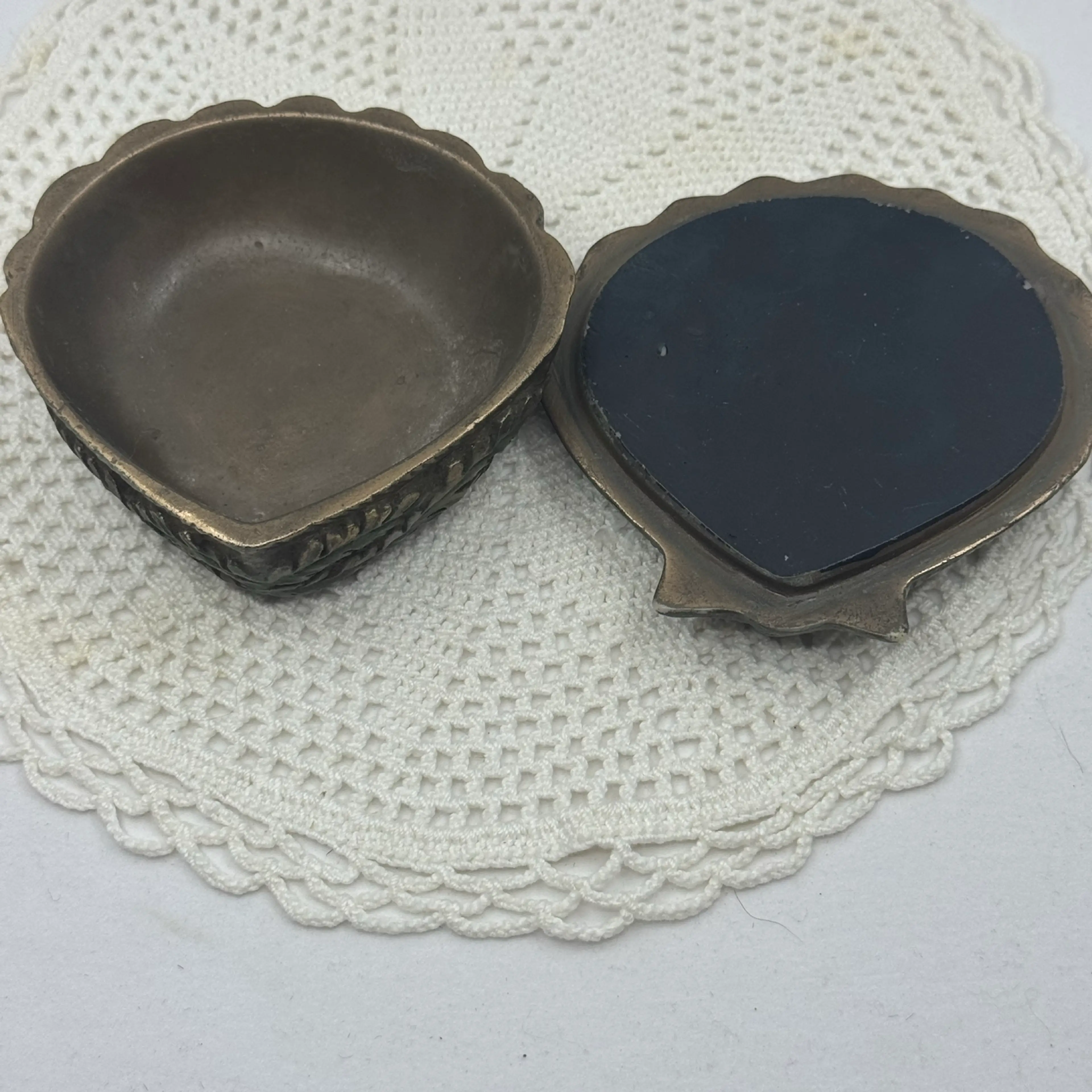 Image 2 of 3