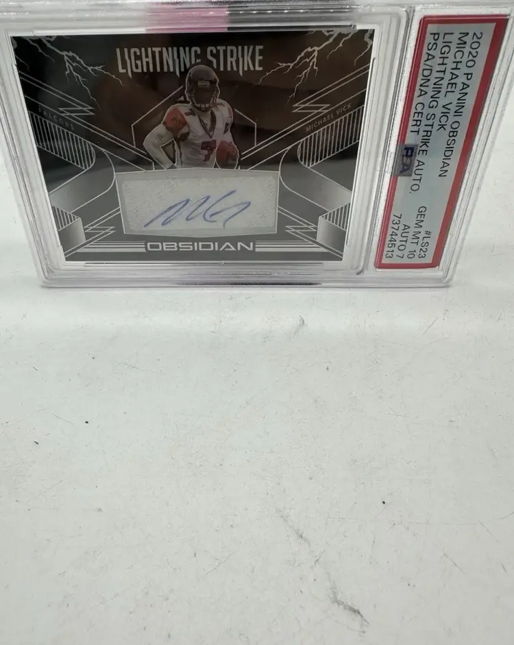 2020 Michael Vick Obsidian Lightning Strike Auto 002/100 Falcons PSA 10