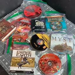 Pc Game Lot Discs And Manuals Stsr Wars Empire Earth Heroes Must