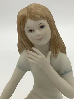 Thumbelina Figurine By Cybis