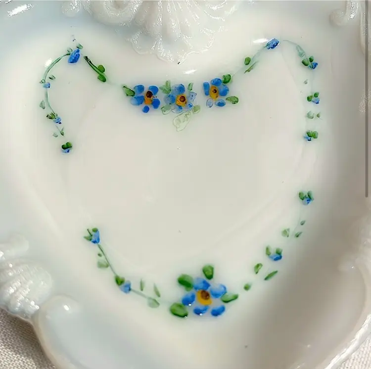 Vintage, milk glass, hand painted flowers/leaves, heart shaped trinket dish