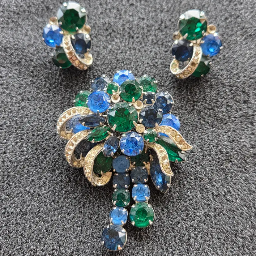 Vintage Eisenberg Brooch Earring Set ***READ