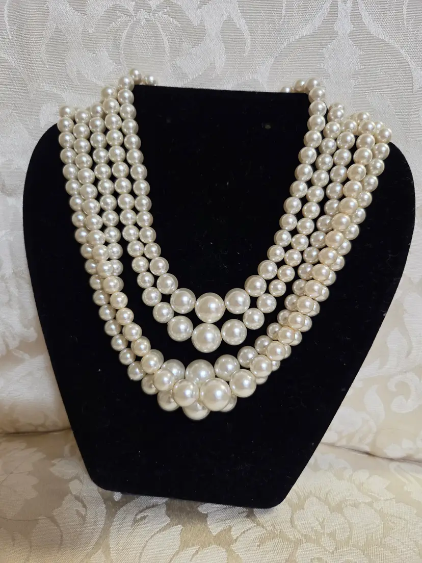 Vintage 5 strand graduated faux pearl necklace