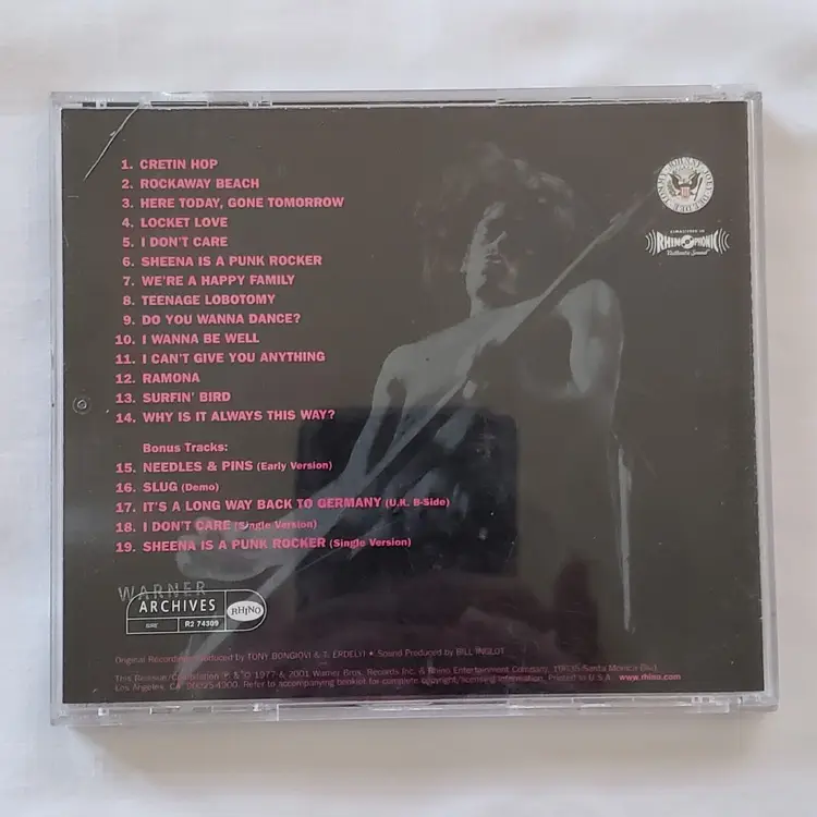 Ramones - Rocket to Russia CD 2001  Bonus Tracks Warner Archives Rhino