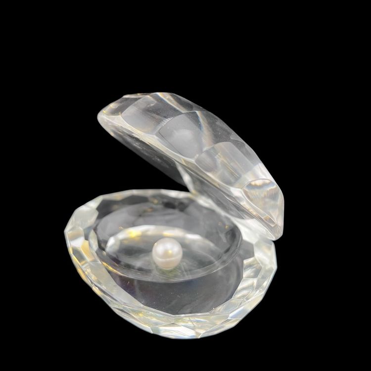 Beautiful Shannon Irish Crystal Oyster With Faux Pearl 3.5”x 4.25” FF