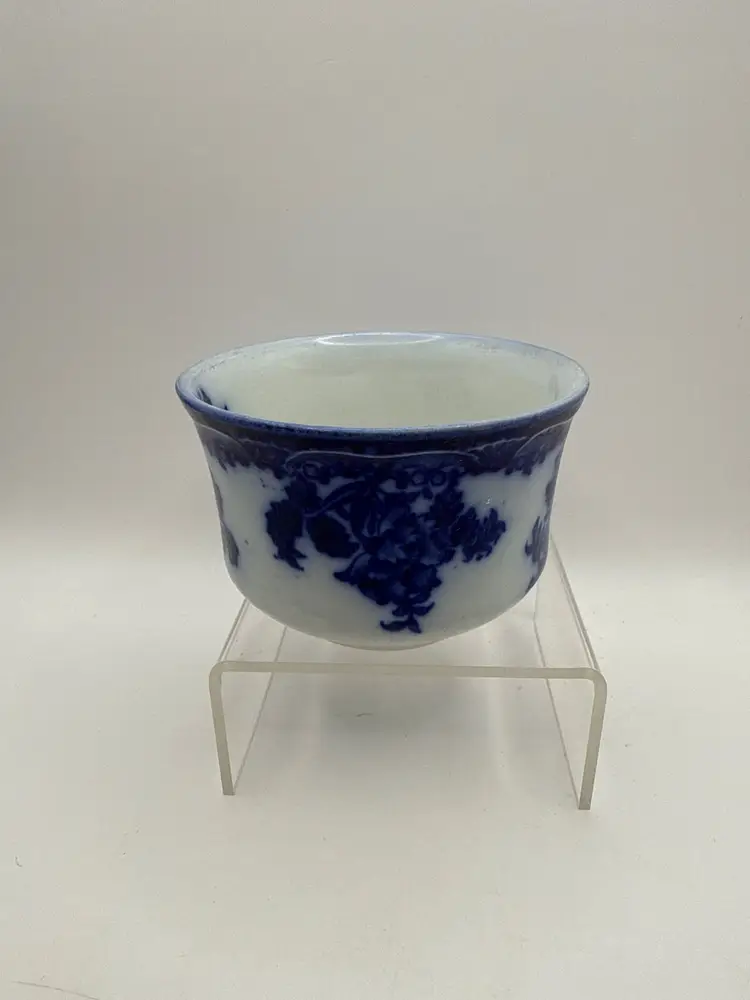 Antique 19 c Flow Blue Waldorf New Wharf Pottery England 2.5 in Tall