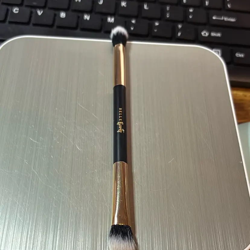 Belle beauty dual Ended Eye Shadow Brush $18 Msrp