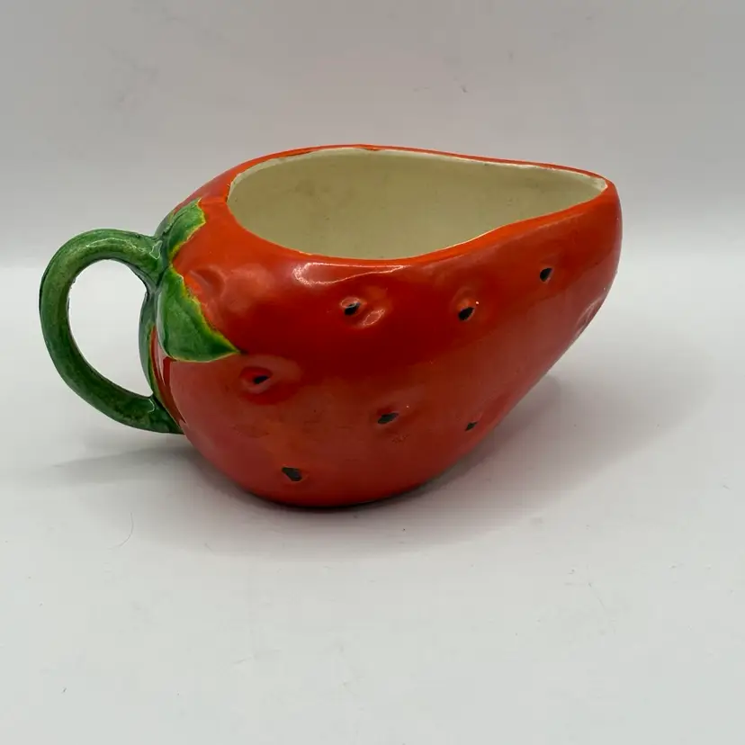 Strawberry Shaped Planter 2.5H x 4.5L