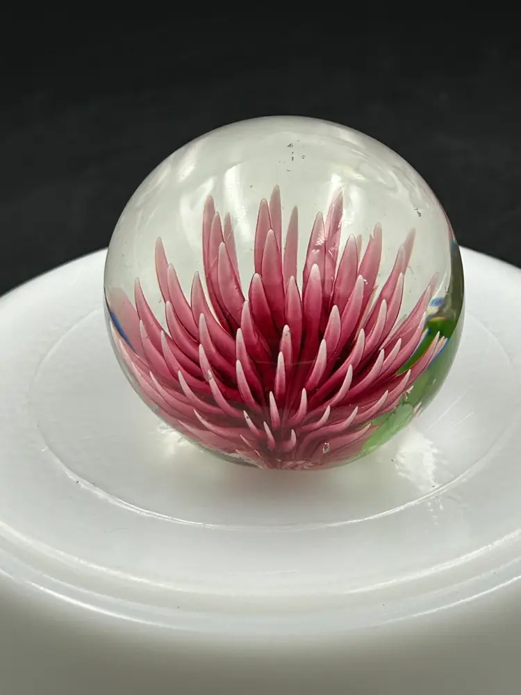 Art Glass Chrysanthemum Paper, Wheat Figurine, Light Pink Floral Green Leaves