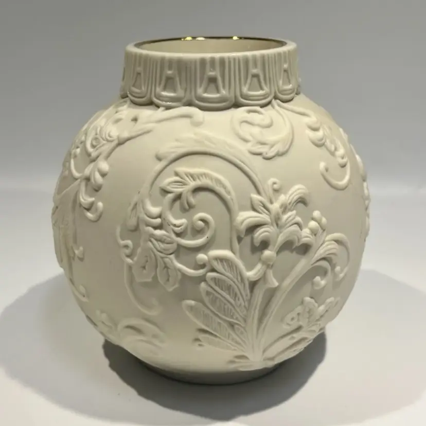 Ornamental Glow- by LENOX- Candleholder- Cream Bisque With A Glazed “crown” & Gold Rim- Holly Scroll- 4.25” Tall, 4” Wide