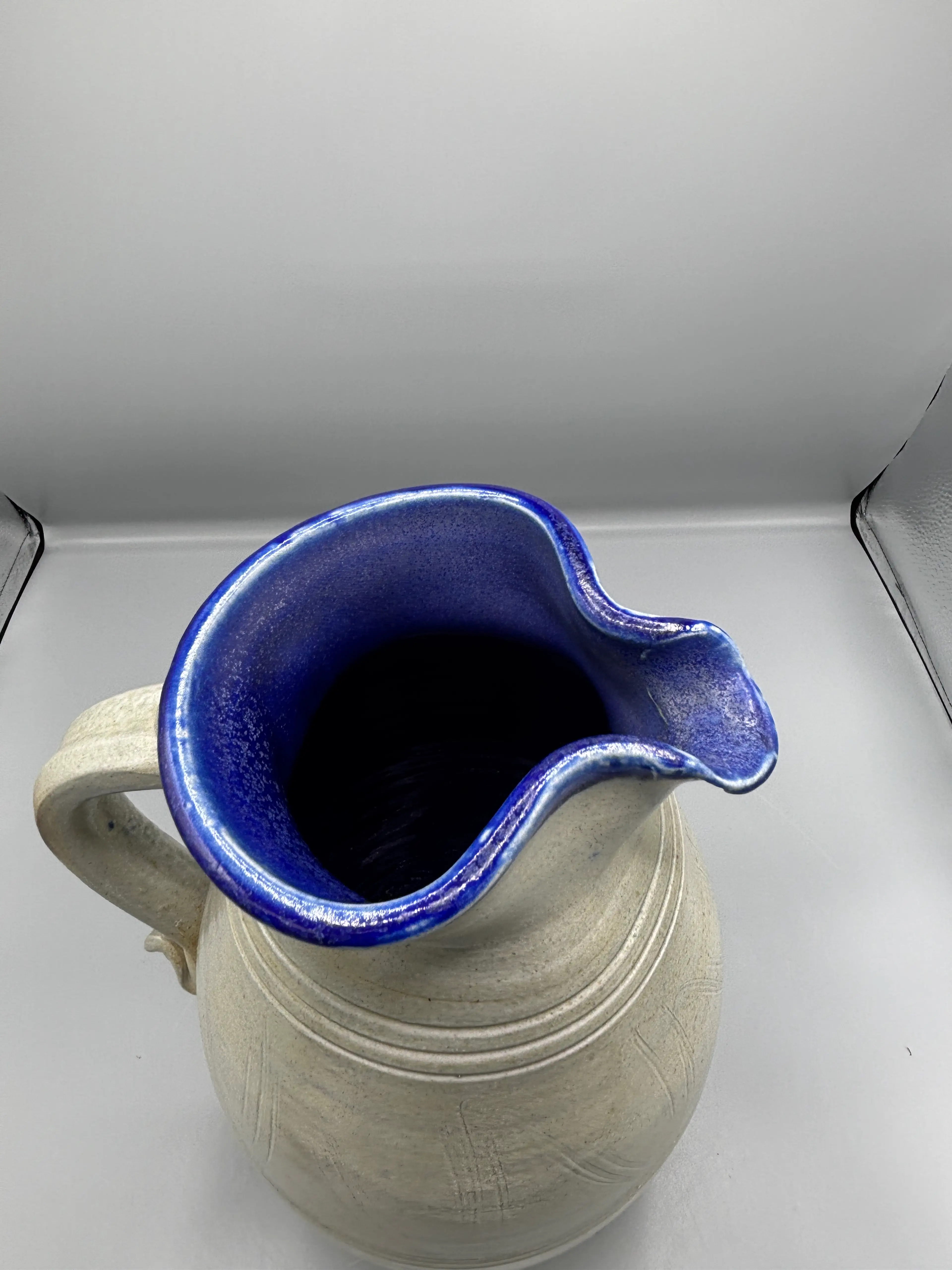 Image 4 of 6
