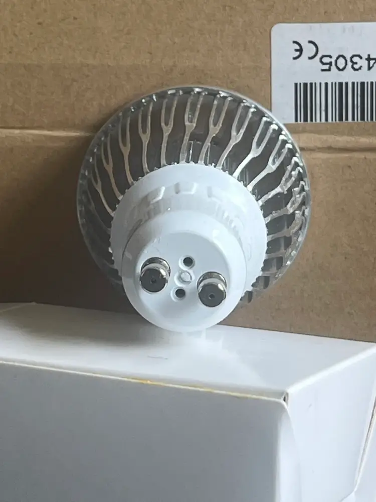 💡 LED Track Light Bulbs (Set of 4) – GU10 | 9W | Cool White | Brand New