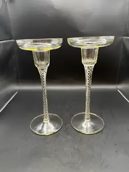 B008 Crystal air twist candlesticks